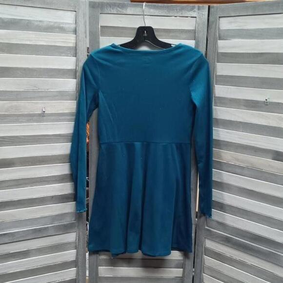 Girls' Long Sleeve Seam Front Fitted Dress | Art Class | Medium (8) - Picture 5 of 9